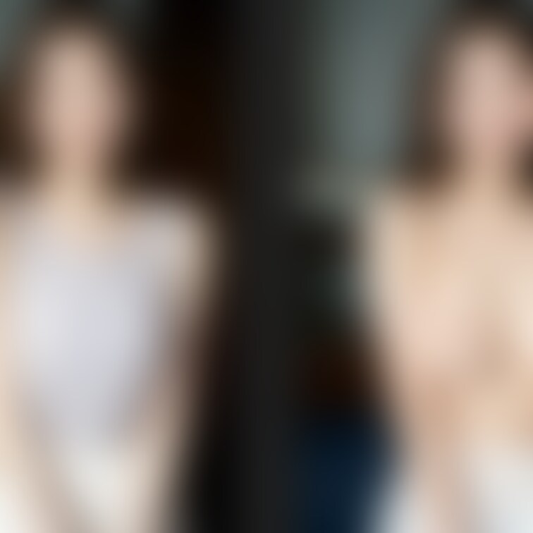 着衣と脱衣を並べた画像です。画像№208