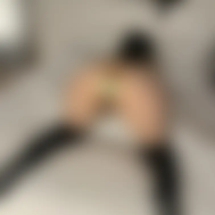 夫のベッドで他人棒おちんぽ様にちん媚び、、♡
みっともなく四つん這いでへこへこしてます、、♡
💋全ての顔出し画像
