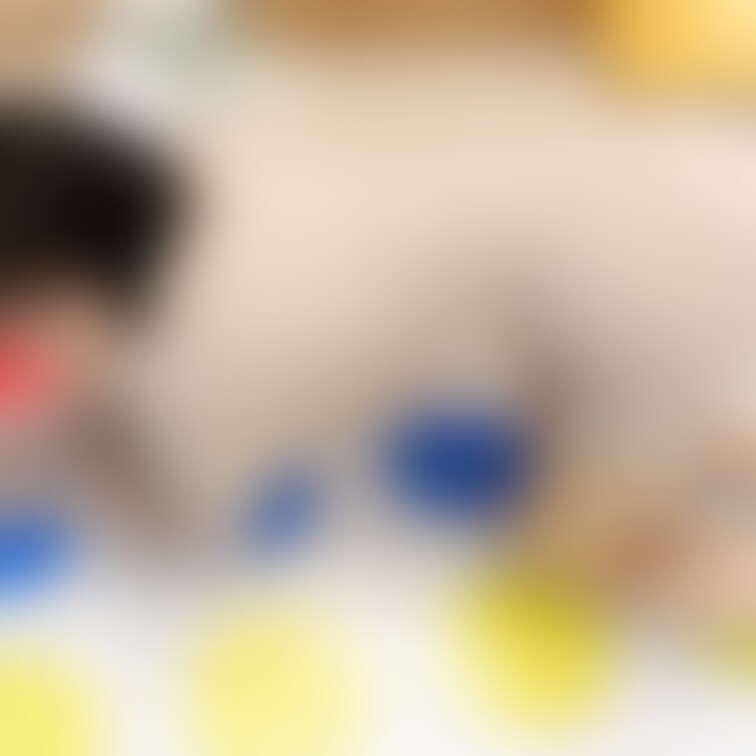 りんの着衣四つん這い姿です。脱衣動画は審査通るまでお待ちを。
セクシーアイドル虎の穴・りん編(顔出し)
http