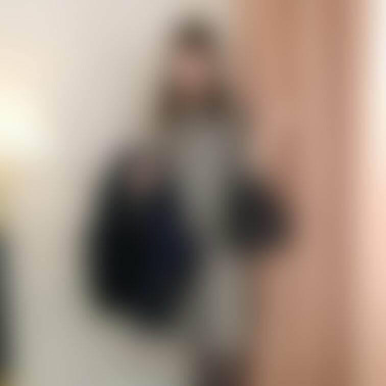 #003 MKちゃん
「MKちゃんの黒スト」(1/27ページ)
Ekusiad専属元祖放尿クイーンのMKちゃん