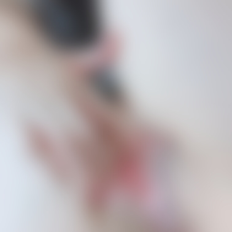 「はい、撮るから自分でくぱぁして！」って言われて言うこと聞きました🥰

モザイクばかりですみません🙂