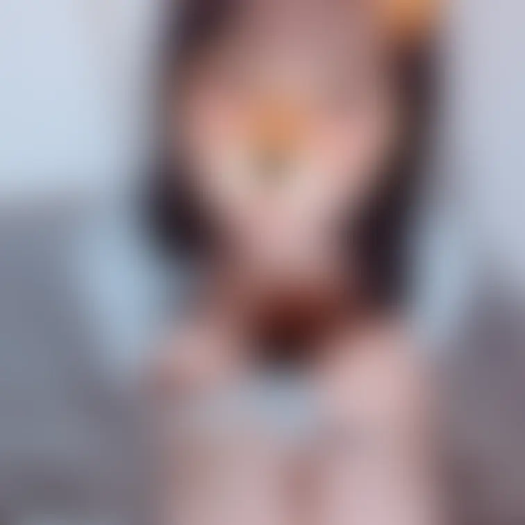 首元からお胸＆こんな下着だよ～＆おちり🍑

彼スウェットで挑発なみいさん🦊