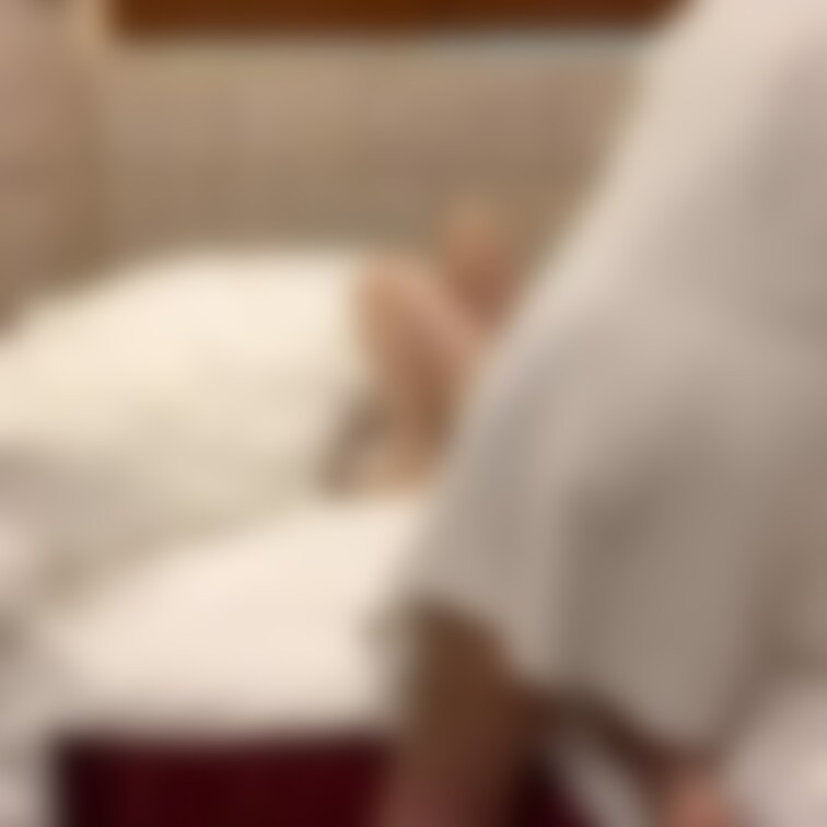 先日お会いした単独さんと💕
舐めるのがお好きらしく、40分ほど舐められた後の挿入シーンです🤭
すぐ終わっちゃいました