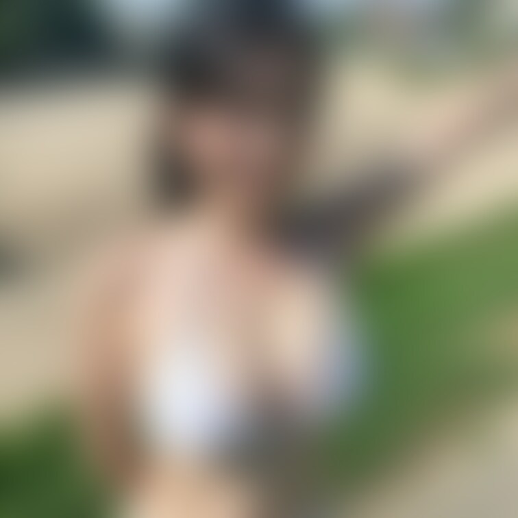 水着の熟女さん、人妻さんの写真を集めました♪
年上の女性が好きな方にはたまらない思います♪