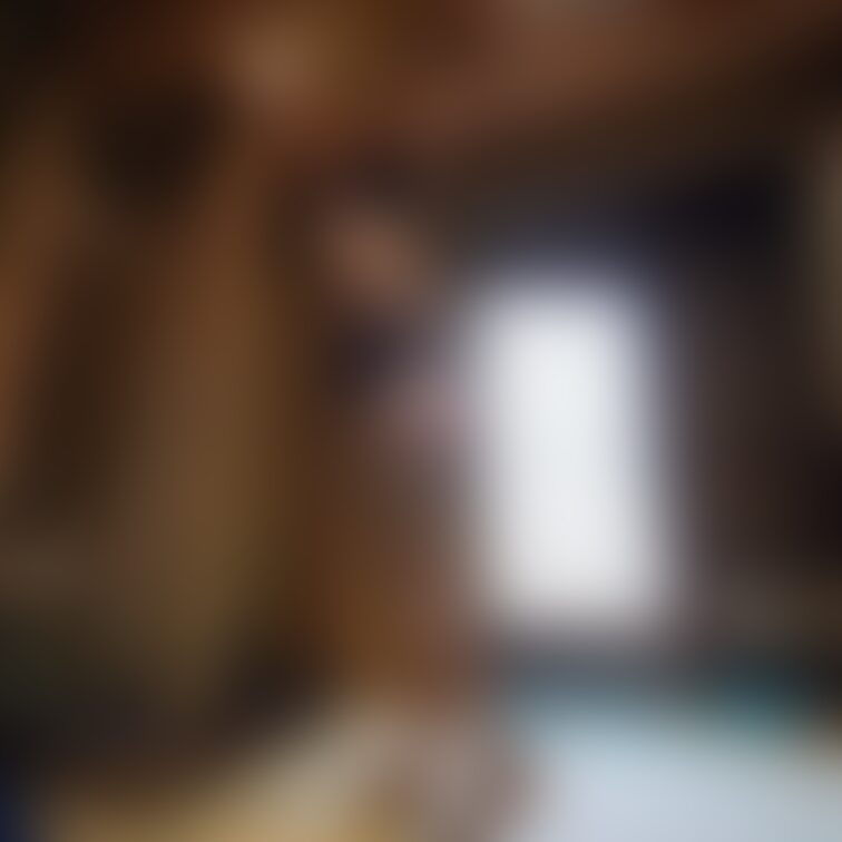 過去の削除写真の再投稿です。（2023年4月投稿）
縄で縛られ吊るされて②