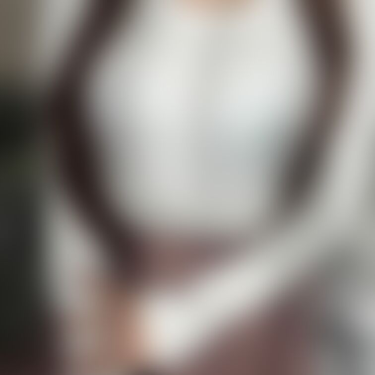 今日、ブラ透けてるかも。💗
脱衣所で下着チェックする動画→ https://myfans.jp/posts/a5410