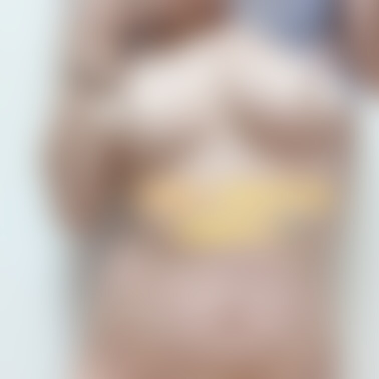 🤗Smileぷらん🤗
防御力ゼロの水色パンツ🩵
すぐズラせるしあめのおまんこはいつも濡れてるからいつでも挿入でき