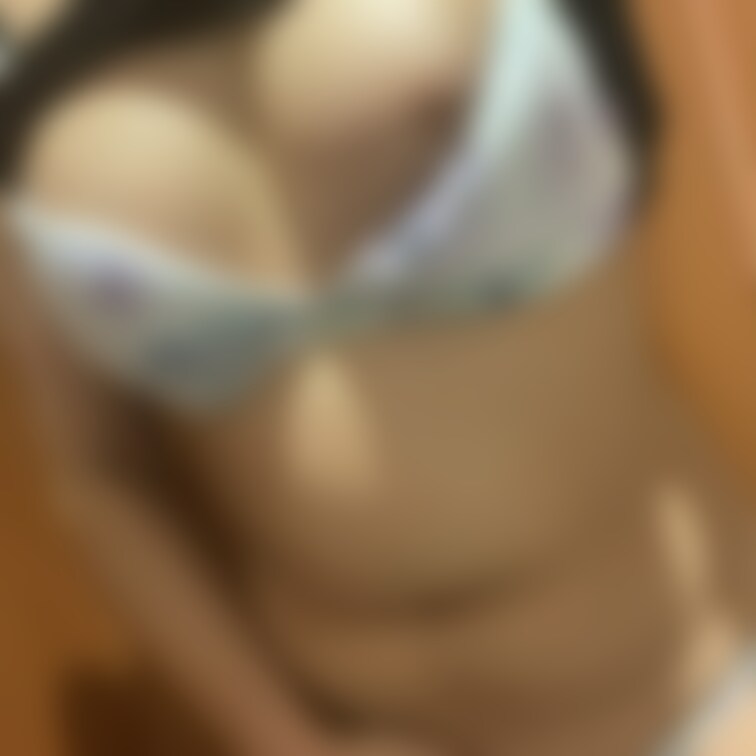 帰りに公衆ト◯レで🥳