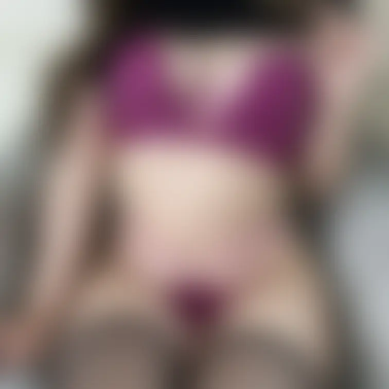 ブラ、ずらすから見て？💗