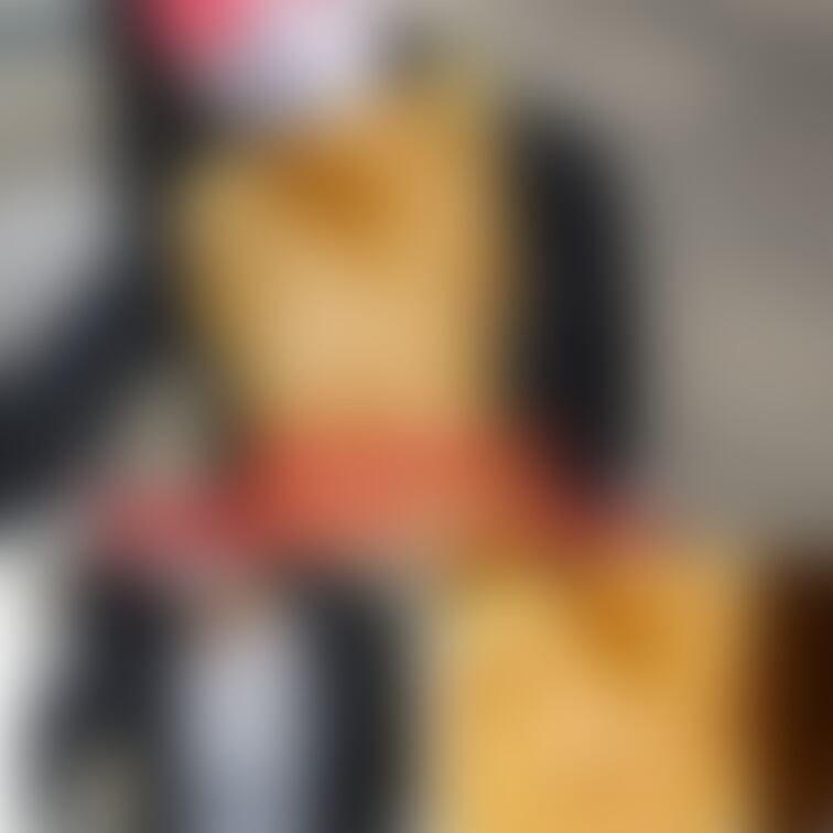 妻の日常の写真で、妻の体透けさせてみました。