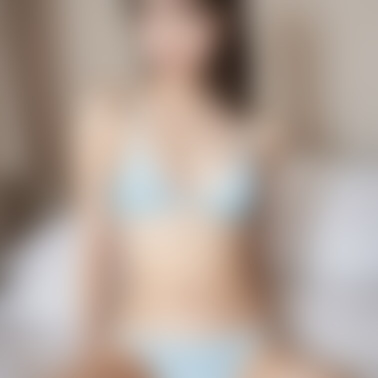 開脚下着美女（無料会員画像）
Split Underwear Beauty(Free Membership Image