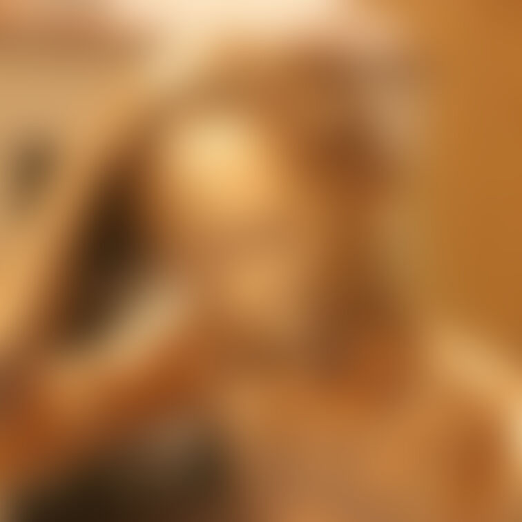 【イケメン金粉体験⑥】
 かっこいい男の子に金粉まみれになってもらいました！5枚ずつ写真をアップしていきます！
 （