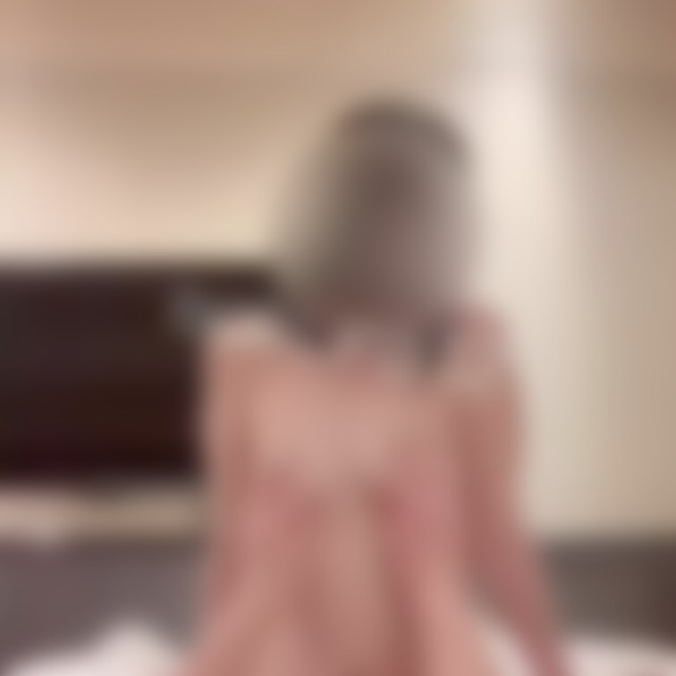 乳首気持ちくて腰止まんない…ｯ///