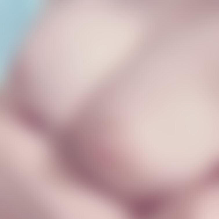 斜め横からのゆあぱい♡

乳首が1番弱いです///