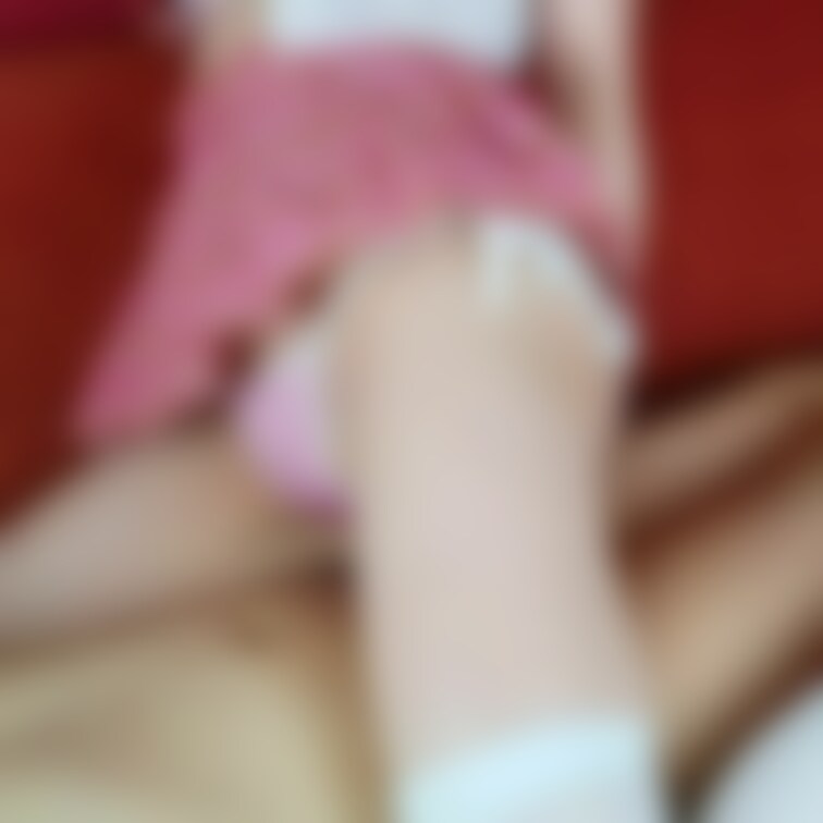 制服で騎乗位しました…♥つるつるのブラも見てね❤
