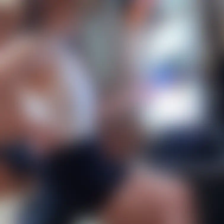 素人投稿アルバム＋５枚
女教師、個別レッスン承ります💖