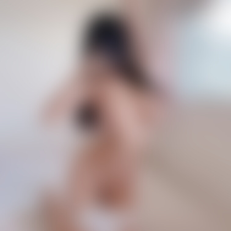 男の人の性欲を発散させるために生まれてきた体...
せっくすするためだけの体♡
みんなともシ