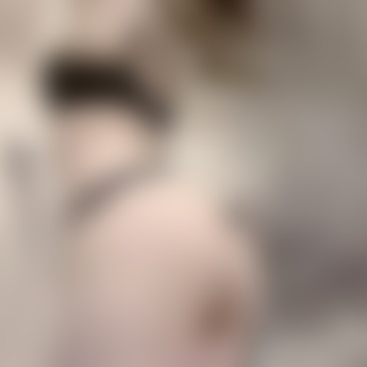 憧れのあの子のお着替えシーンを覗き見…みたいな？