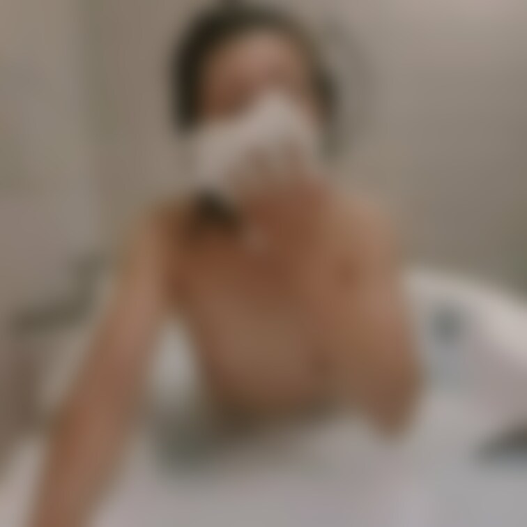 ホテルのお風呂で
テンション上がると
こうなる！！

ストレッチて脚をほぐしたり
お尻を浮かべてみたり🤣
