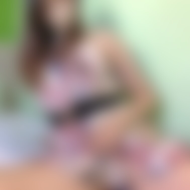 チラッ☺️✨

ちょっと食い込んじゃった🩷
形わかっちゃわないかなー、、、🤔

あんまりアップしてみないでね☺