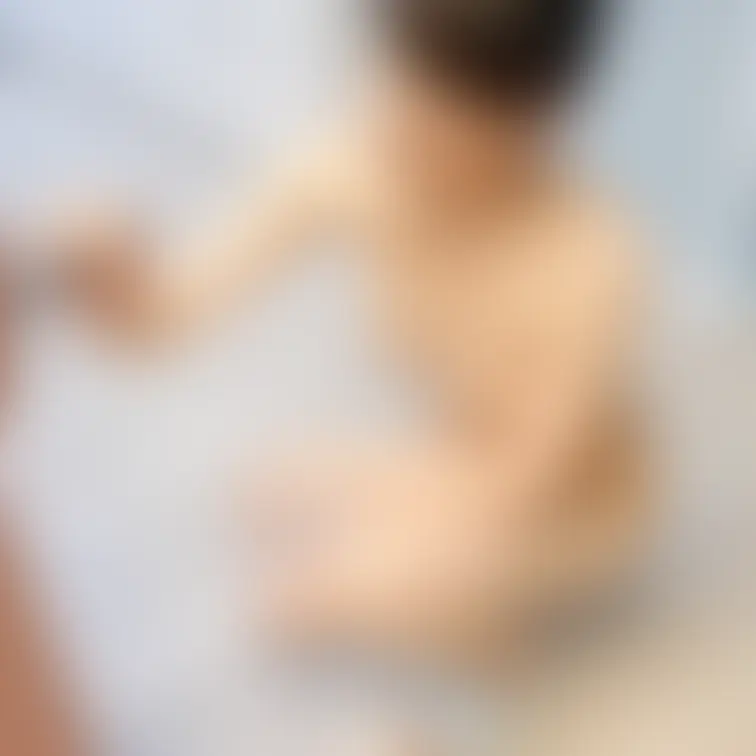 りこの全裸パーティー兼公開撮影。参加男性をくすぐってます。セクシーな状況ですが、けっこうまったりした雰囲気です。

