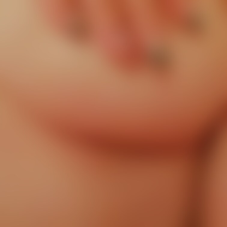巨乳
Twitter(Remi)
https://mobile.twitter.com/redeyen2