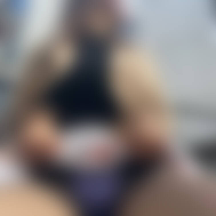 ひゃー!😖💦全然露出出来てなくてごめんなさい〜🙇💦仕事の合間に時間と場所が合致したので突然ですが会員様と露出プチデートし