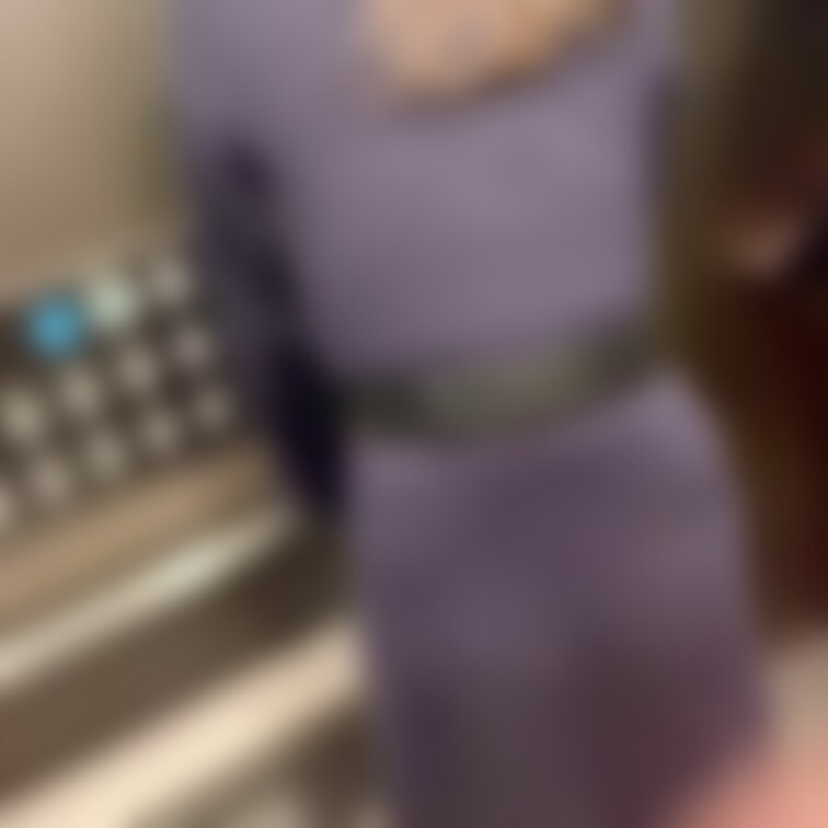 ③エレベーターと廊下で…気持ち良すぎて動けなくなっちゃったの💦誰も来なくてよかった💦
