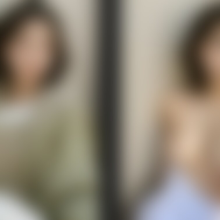 着衣と脱衣を並べた画像です。画像№1183