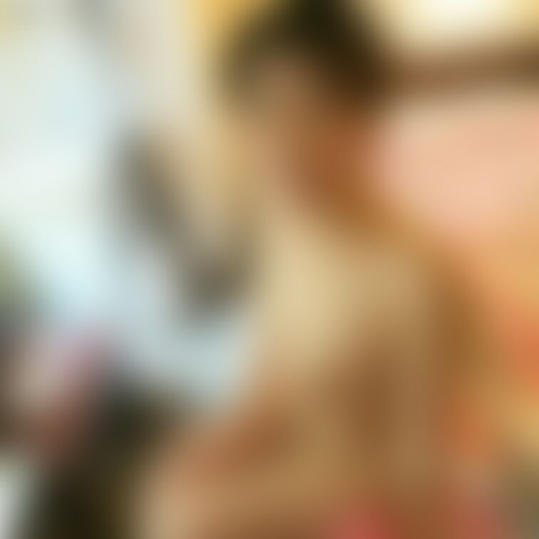 他人棒完全貸出し、完全顔出しになります。
今後公開期限も設定予定ですので確実に保存されるようお願いします。
