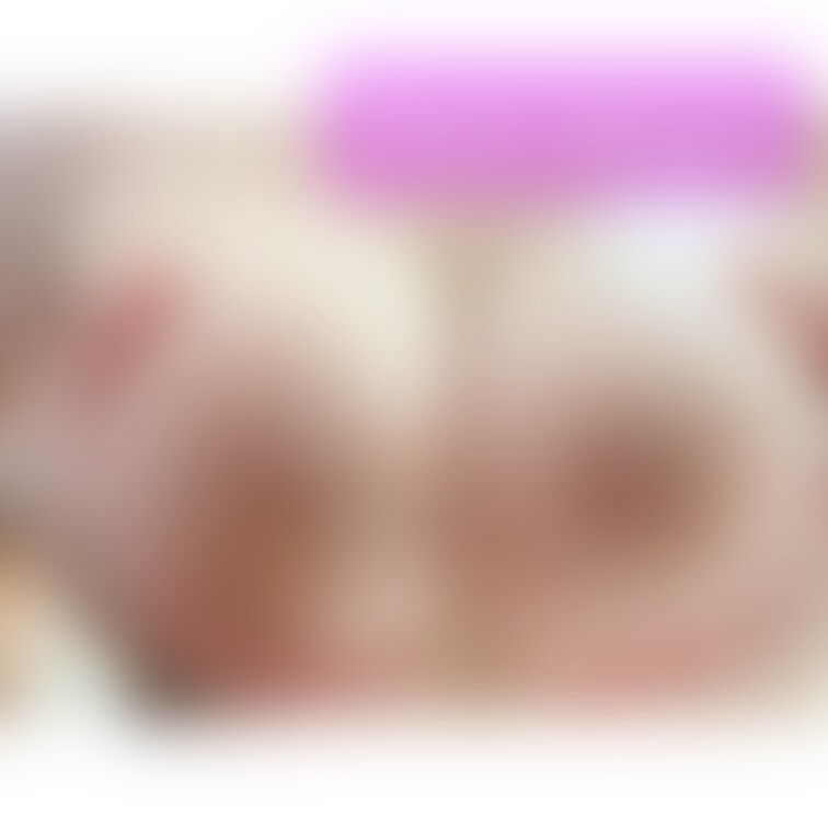 こうやっておち〇ち〇挟んでパイずりしてあげるね♡♡♡肉感どーお？きもちいかな🥺