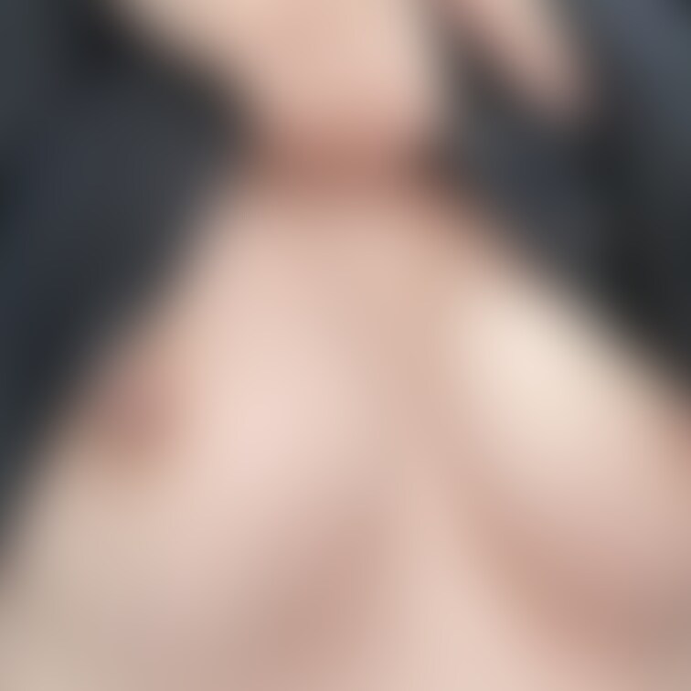 美乳