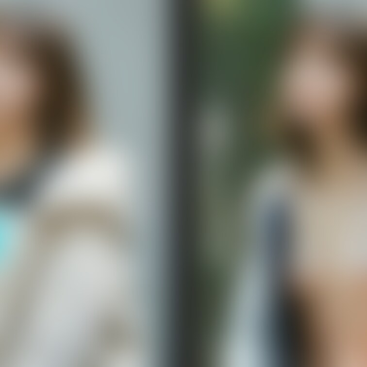 着衣と脱衣を並べた画像です。画像№1126