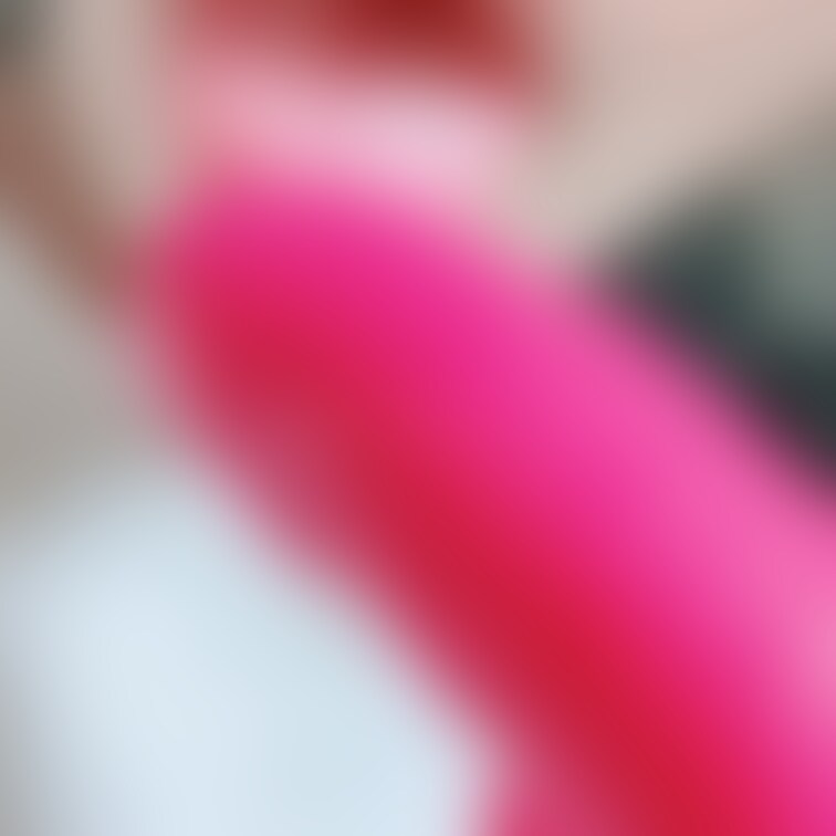 ミルクで汚れたおもちゃは
舐めて綺麗にしなきゃね(*´꒳`*)