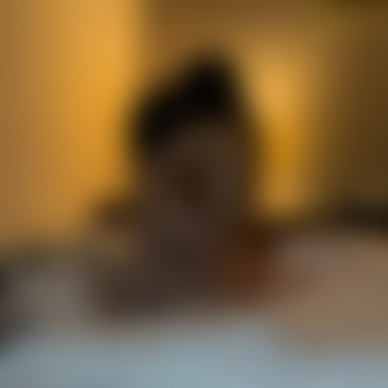耳元で好きだよって、、やつ