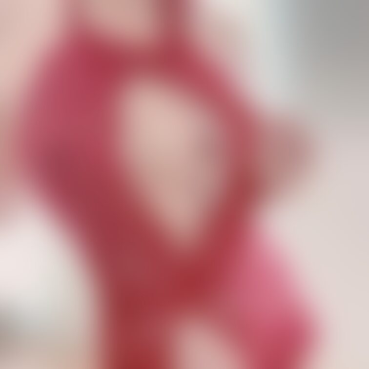 赤ランジェリーのぽ○○○ん♡
下はモザイク。

○○○.有料プランにアップしています🌸