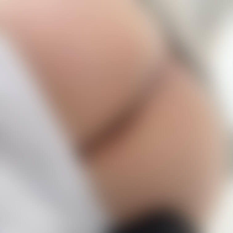 おぱんつ脱ぎかけ🤍
どどーーん🍑ほの尻どあっぷ🫣💗
まんまんアナルまる見え🙈💗