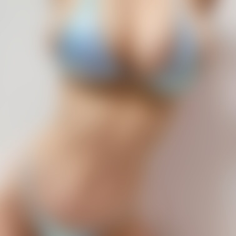 水色ビキニ👙シリーズラストです😌✨