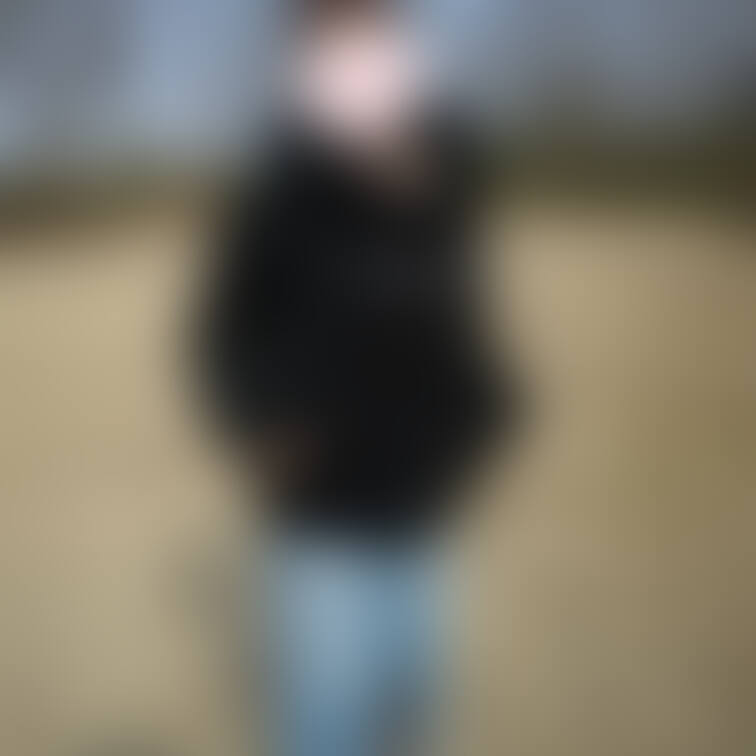 公園露出⑦

場所移動して滑り台に寝っ転がっておっぱい全開で出した妻🎶
「これなら駐車場のおじさんにも見えないでし