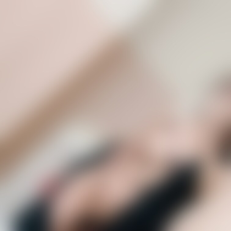 🌺Smileぷらん🌺

ご主人様とデートの前に
みだしなみチェック(◍︎´꒳`◍︎)みたいな💭
ロングワンピの中
