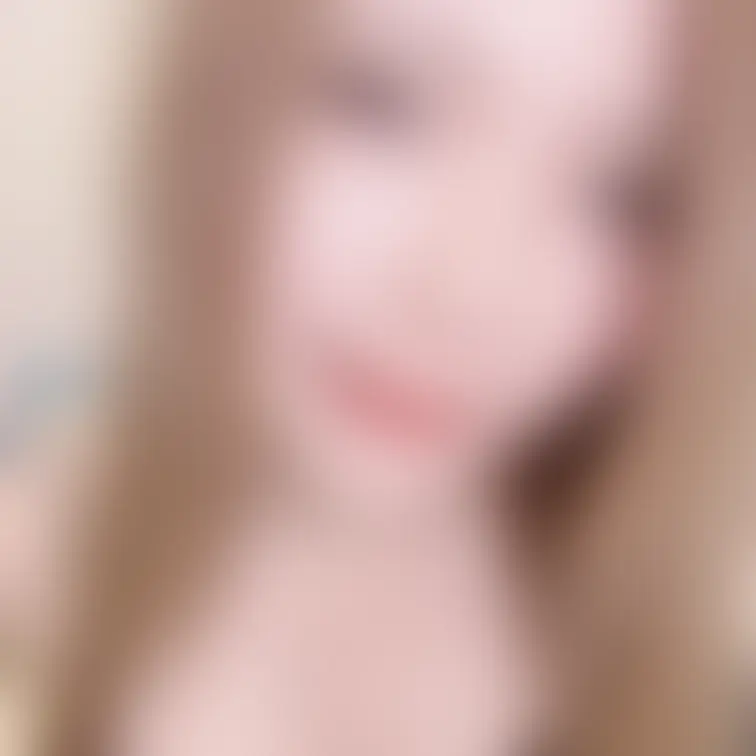 乳首が敏感なのは内緒…
チクイキ動画見られたらはずかしいけど
見られたら興奮します