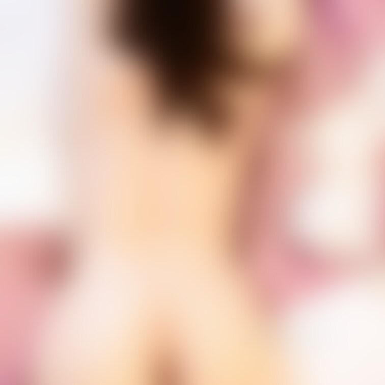 ❁⃘*.ﾟ2枚
おしりの穴を見てください

早川夏美さん