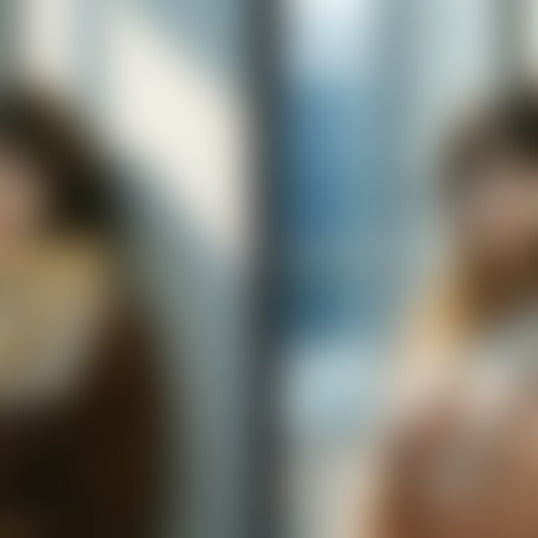 着衣と脱衣を並べた画像です。画像№1203