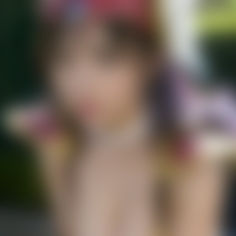 ゲームのあのキャラクター達が実写でエッチ恰好に!