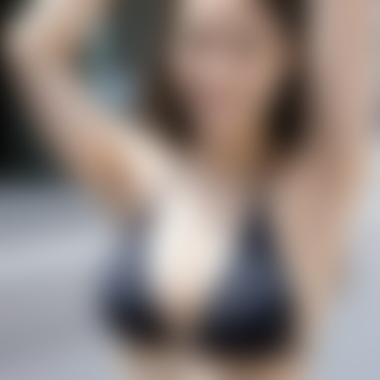 街角人妻ビキニ その2
Street Corner Married Woman Bikini part2