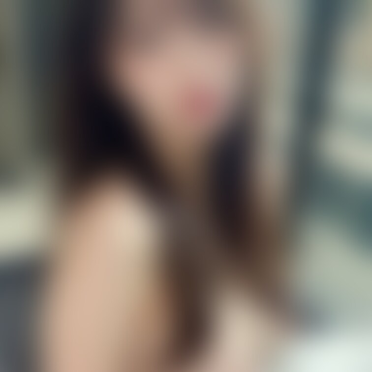 なんでも言うこと聞く美女😆