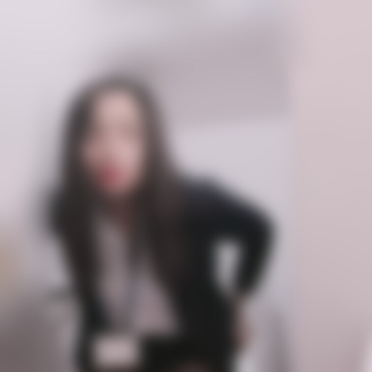 【★リクエスト動画★キャリアOLのばれてはいけない行動シリーズ】
※変態注意※仕事中にストッキングを脱いで、それを鼻につ