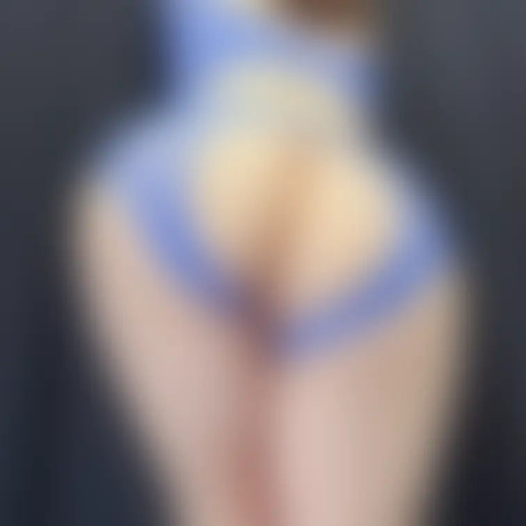 防御力ゼロの下着、お◯ン子でてるのでちょっとだけもざです😁