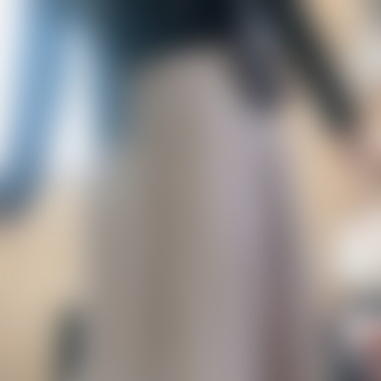 清楚な格好からの恥ずかしがってる姿からの○○○割れ目を広げさせられて丸出しにさせられる姿……