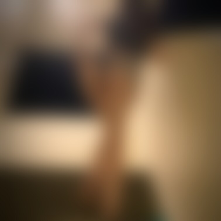 階段下から尻ーズ˖ ࣪⊹